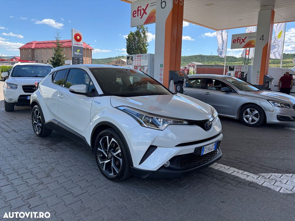 Toyota C-HR Lounge - 2
