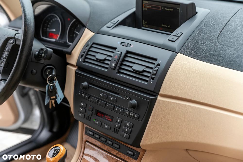 BMW X3 xDrive20i - 26