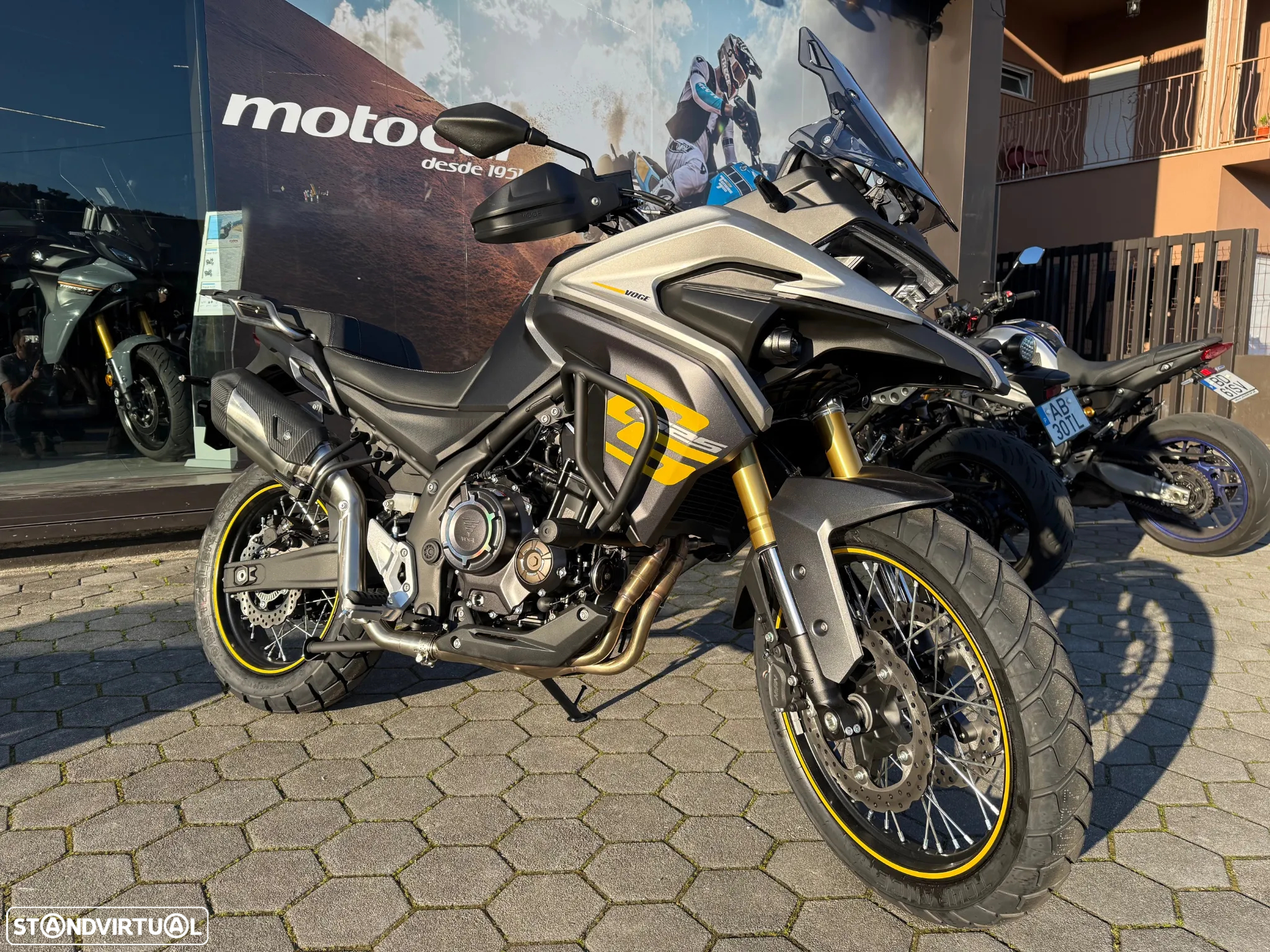 Voge 525DSX Black Night - 22