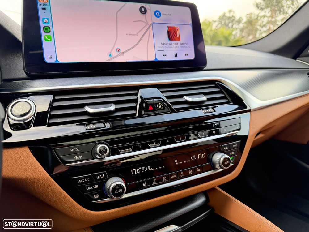 BMW 530 e Pack M - 34