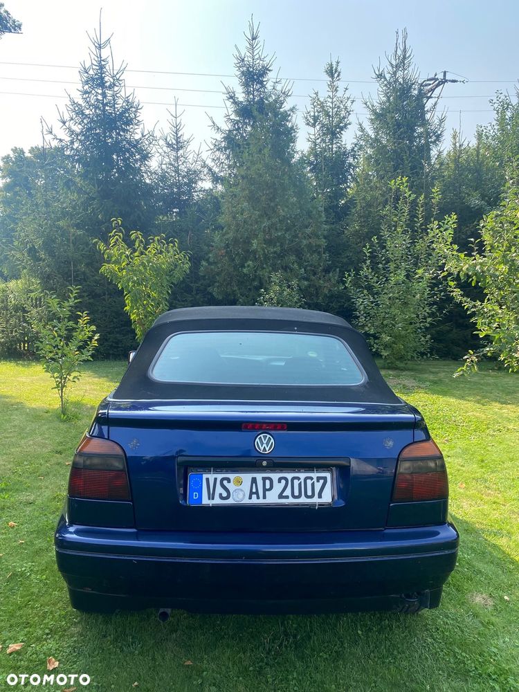 Volkswagen Golf - 6