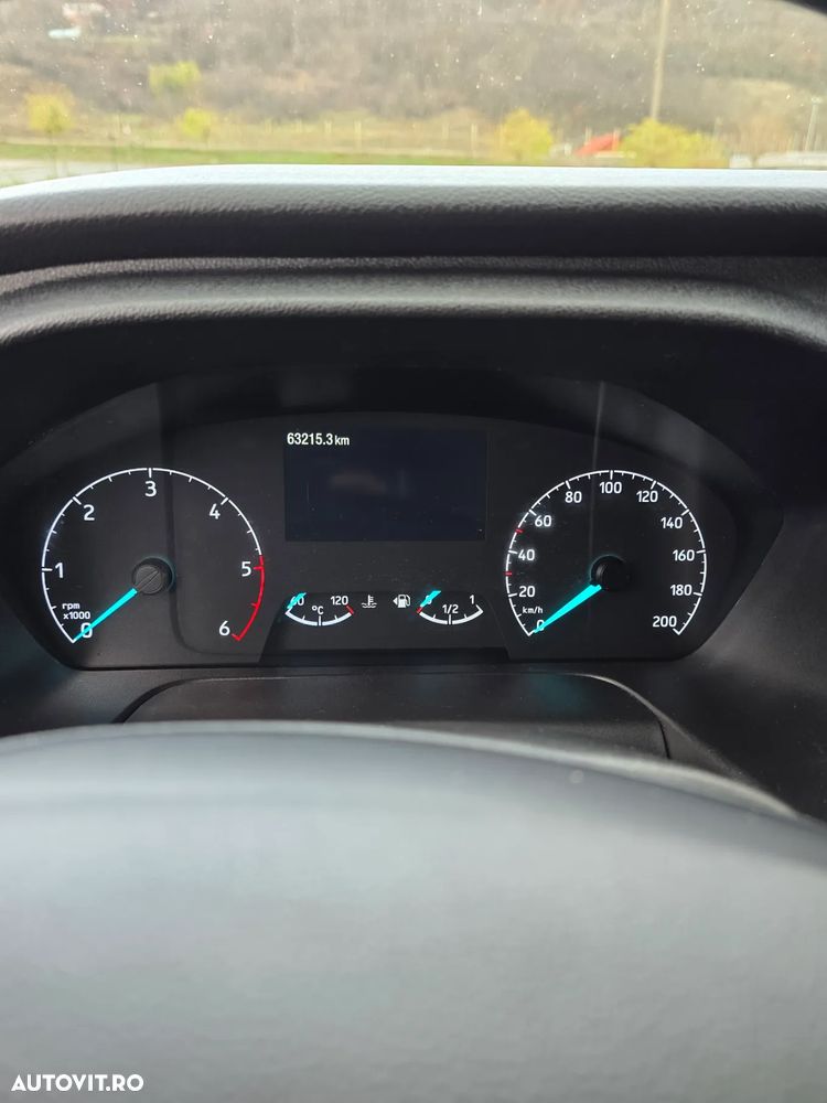 Ford Transit Custom - 12