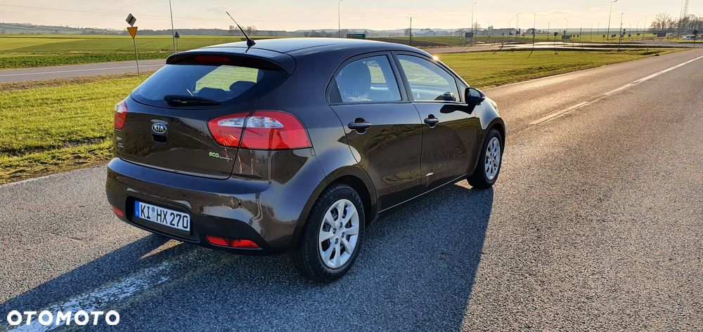 Kia Rio 1.2 M - 7