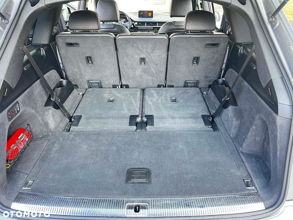 Audi Q7 - 30