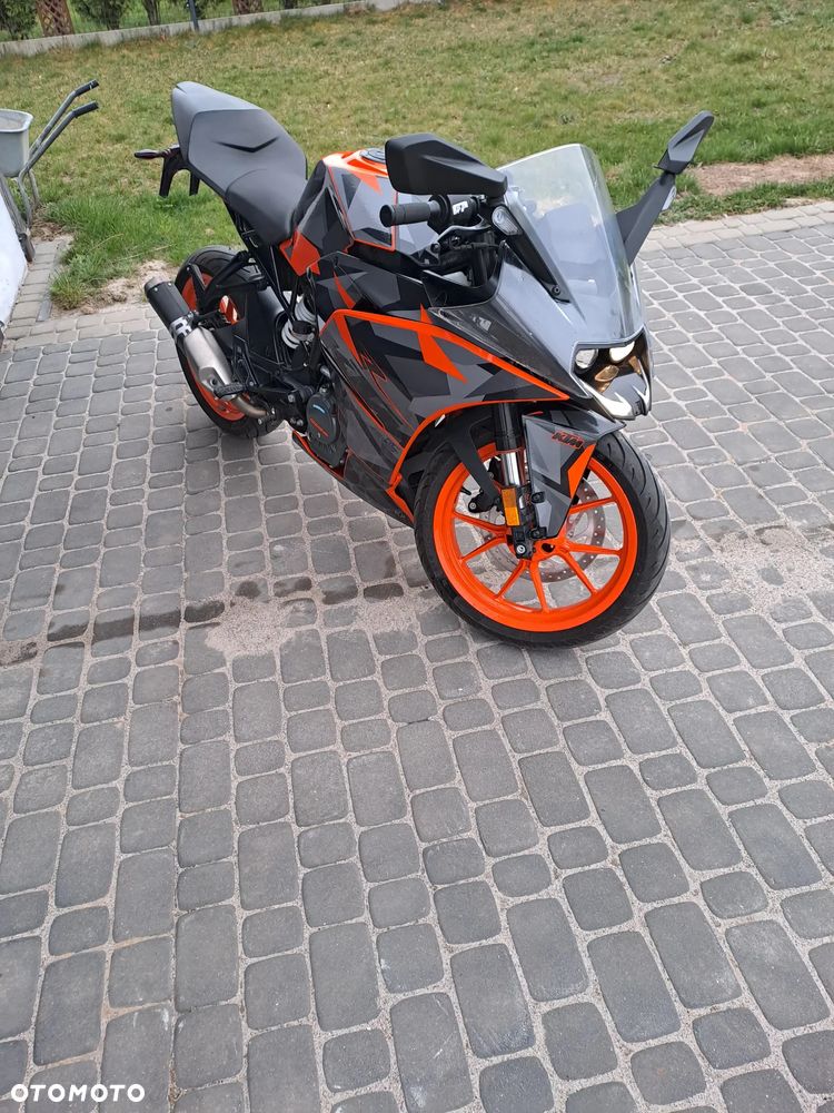 KTM RC 125 - 7