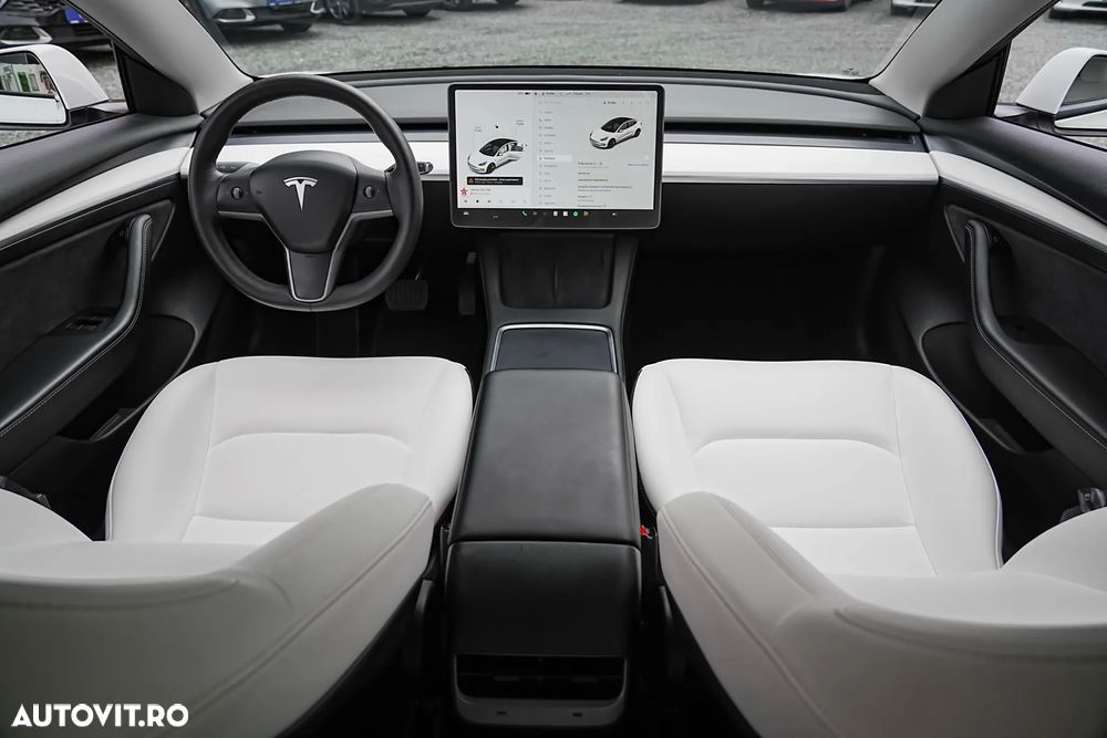 Tesla Model 3 Standard Reichweite Plus Hinterradantrieb - 17