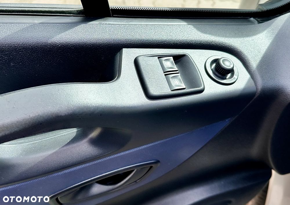 Opel VIVARO L2H1 / - 14