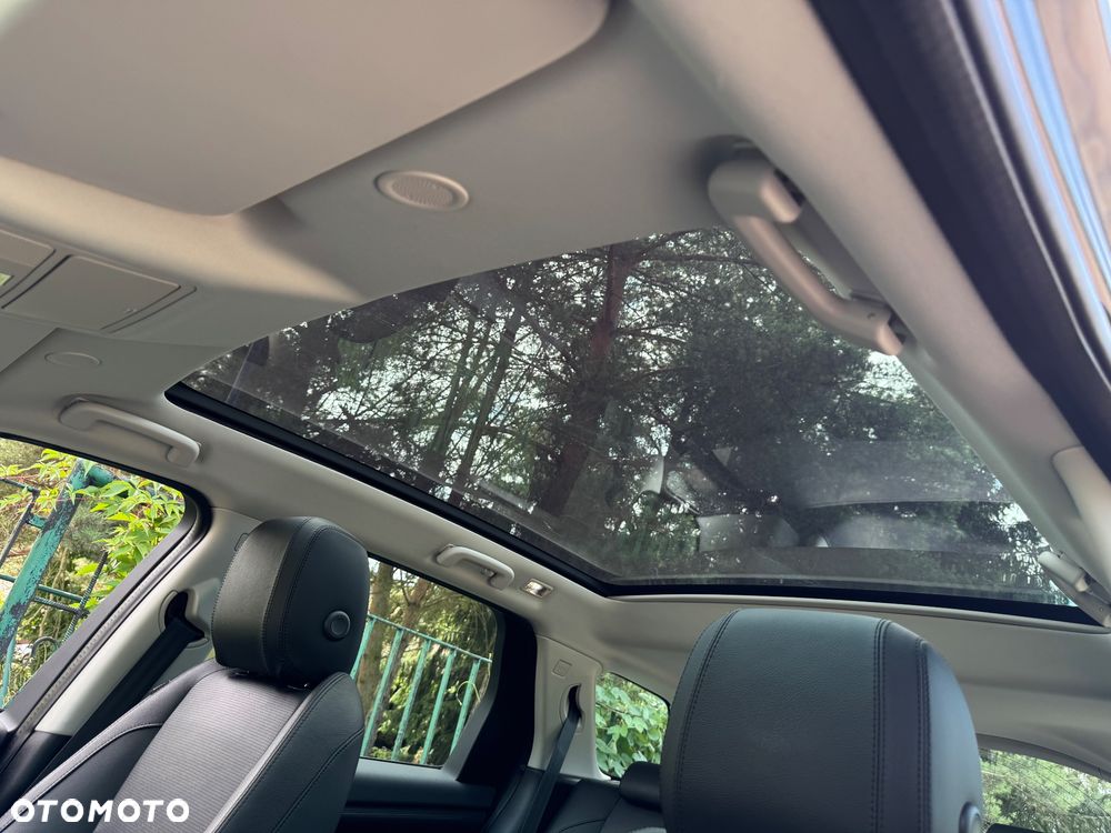 Land Rover Discovery Sport - 8