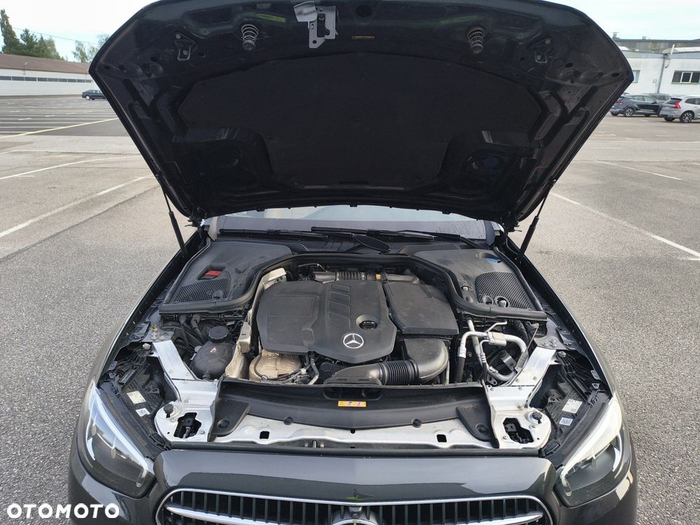 Mercedes-Benz Klasa E 220 d 4-Matic Avantgarde - 5