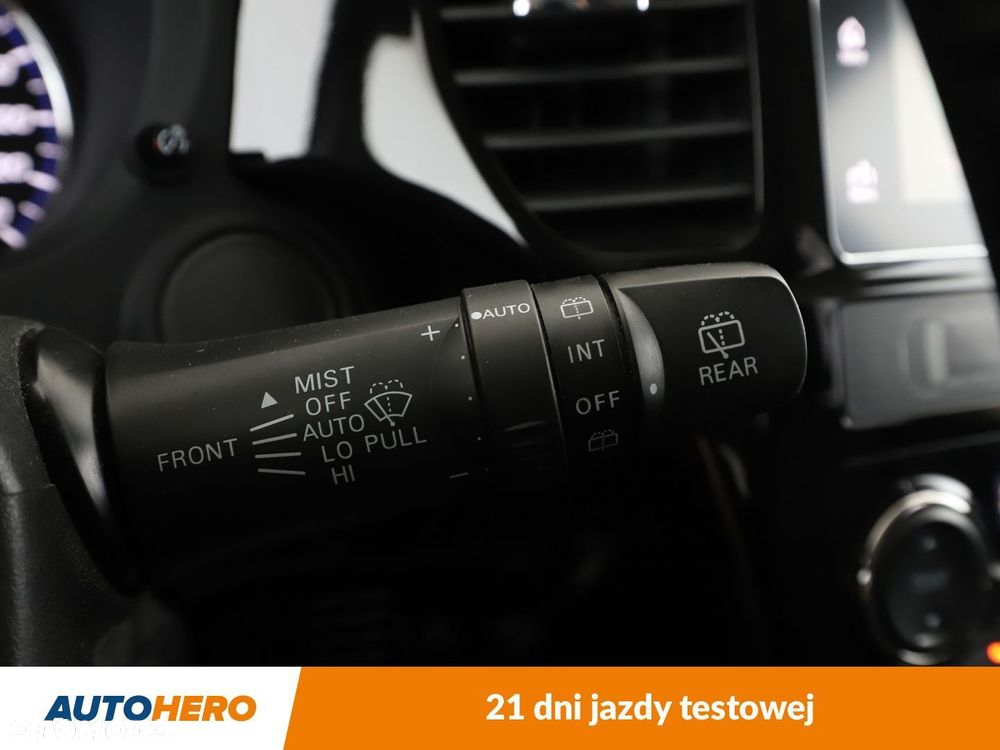 Mitsubishi Outlander - 29