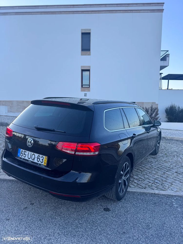 VW Passat Variant 1.6 TDI Confortline DSG - 4