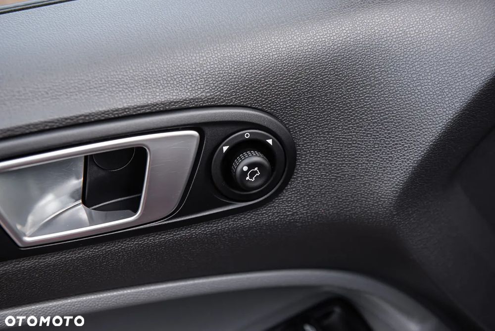 Ford EcoSport 1.5 TDCi - 16