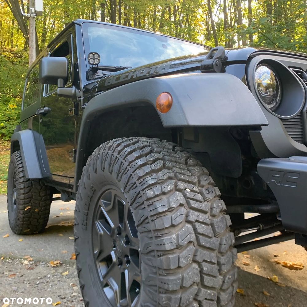 Jeep Wrangler - 1