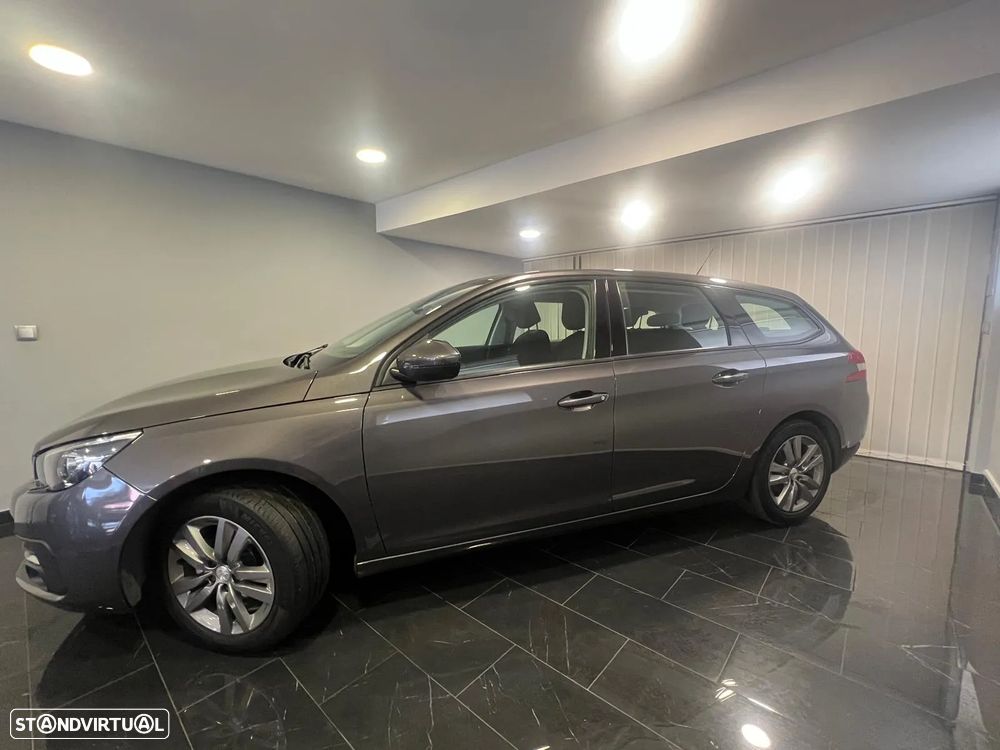 Peugeot 308 SW - 23