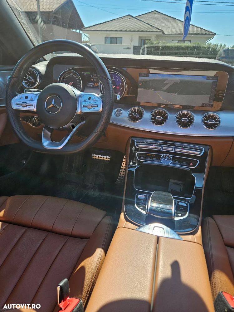 Mercedes-Benz E 200 MHEV - 12