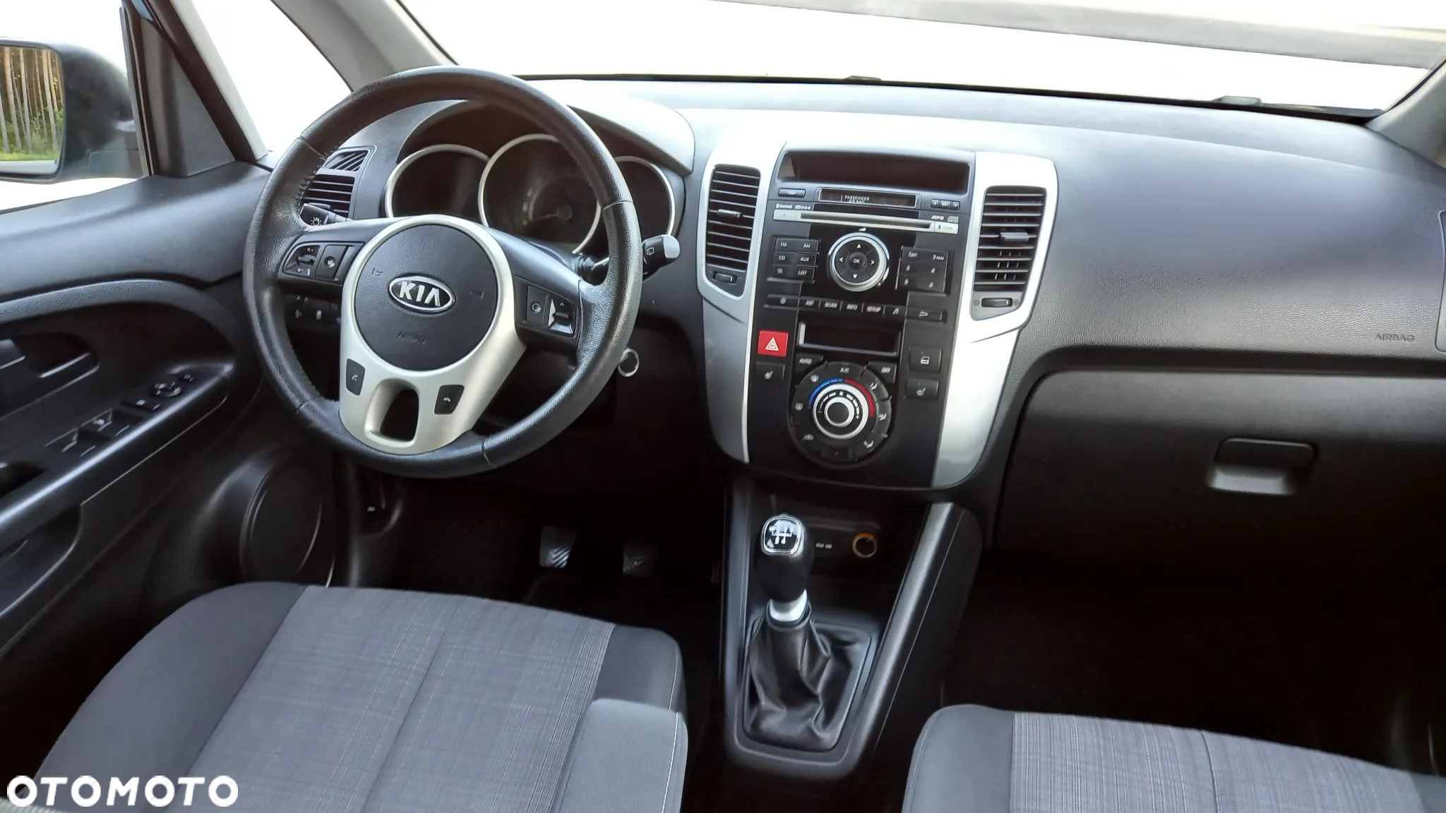 Kia Venga - 6