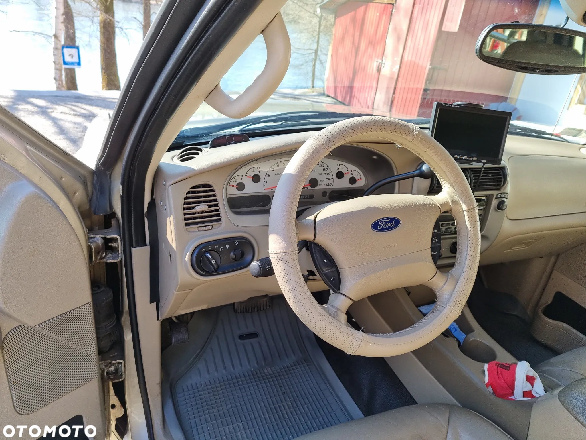 Ford Explorer 4.0 4WD - 8