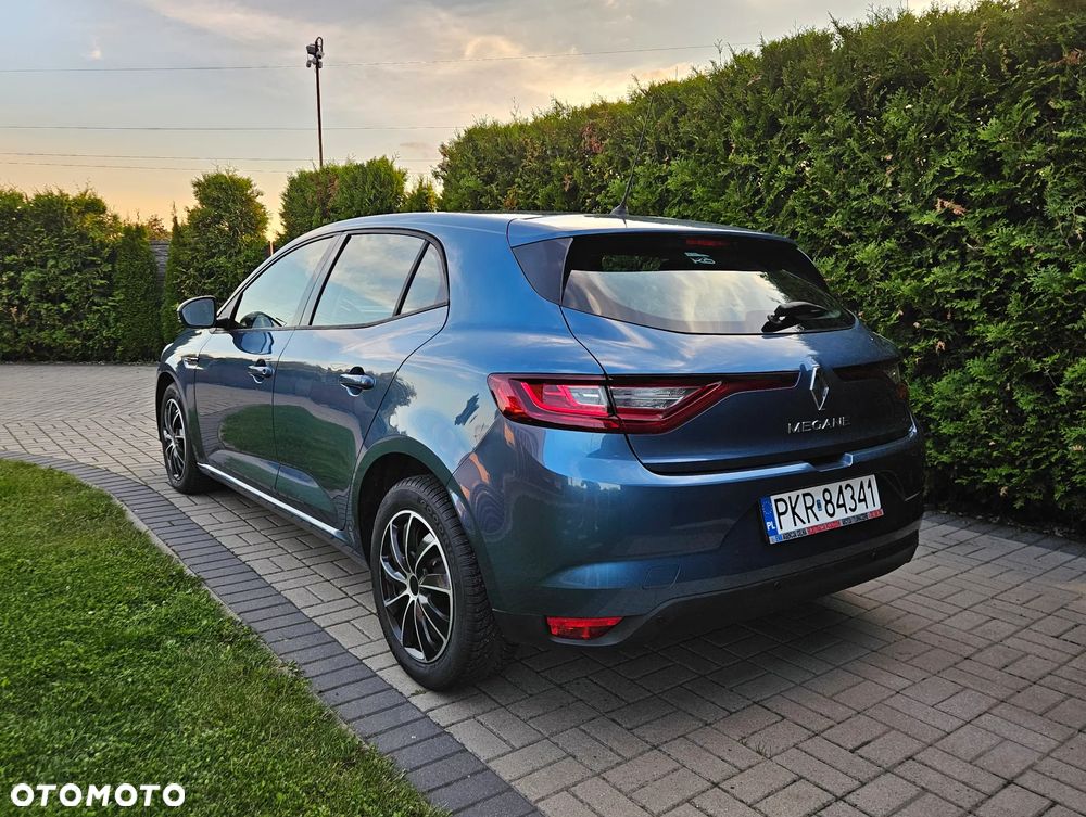 Renault Megane ENERGY TCe 100 EXPERIENCE - 9