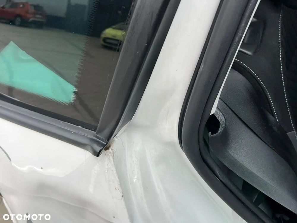 Skoda RAPID 1.0 TSI Style - 23