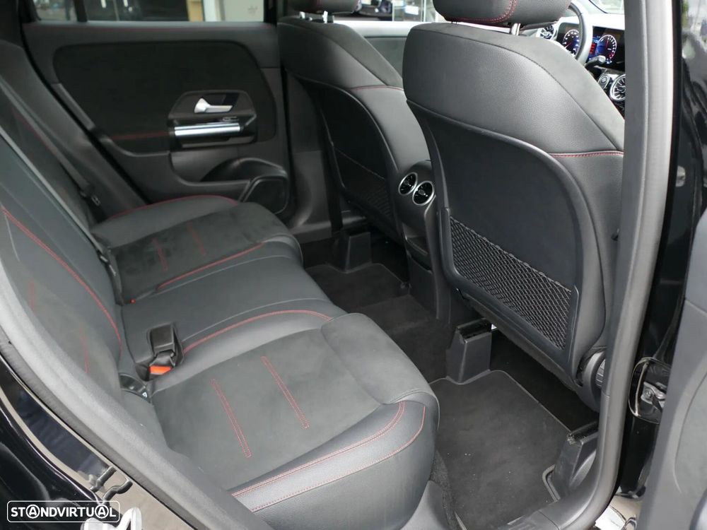 Mercedes-Benz GLA 250 e AMG Line - 33