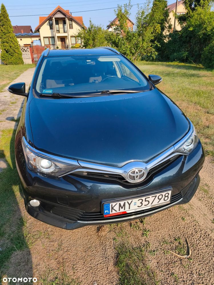 Toyota Auris - 2