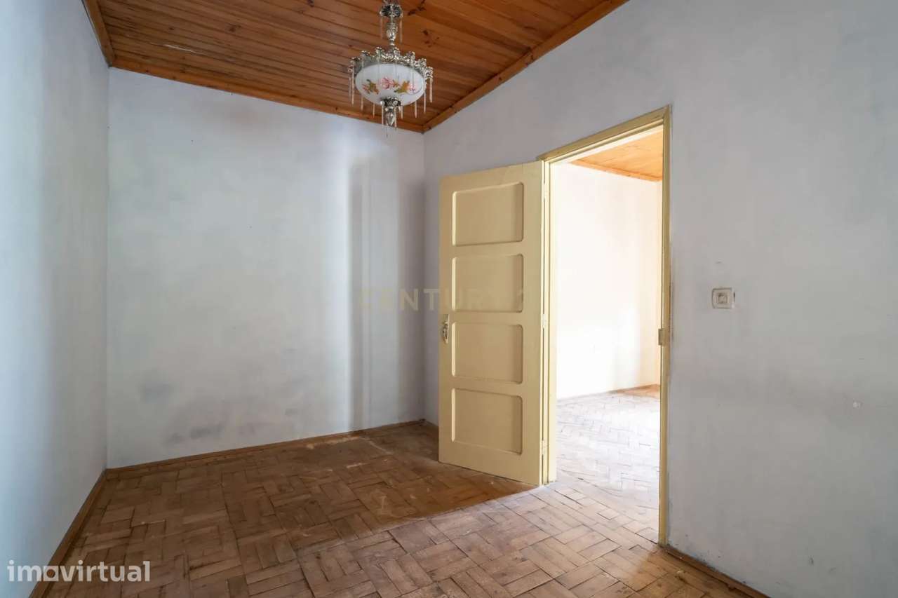 Moradias para Reabilitação em Vila Nova de Poiares - Grande imagem: 3/42