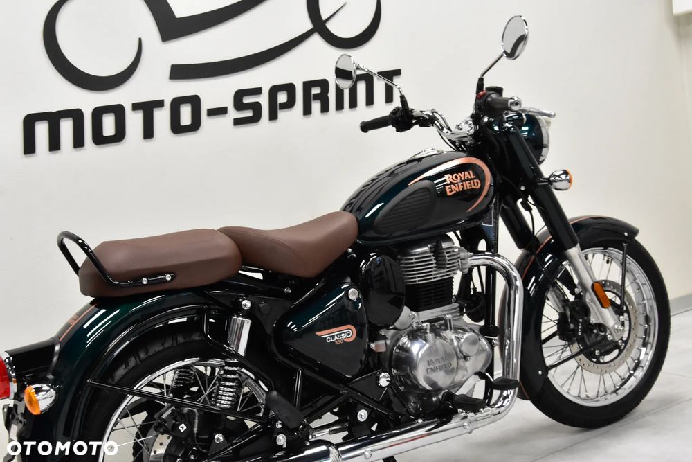 Royal Enfield Classic - 12