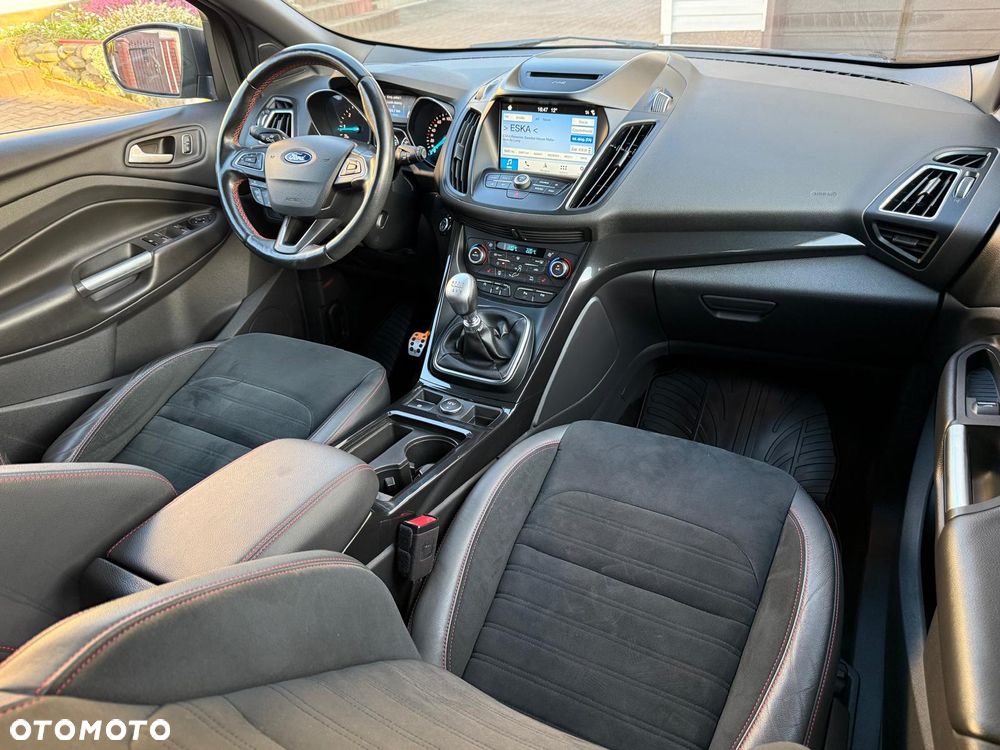 Ford Kuga 2.0 TDCi 4x4 ST-Line - 18