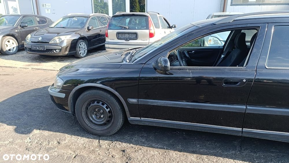36367 Volvo V70 II model od 99-05 (05-07 lift) silnik 2.4 D5 163 km D5244T lakier 019-26 - 6