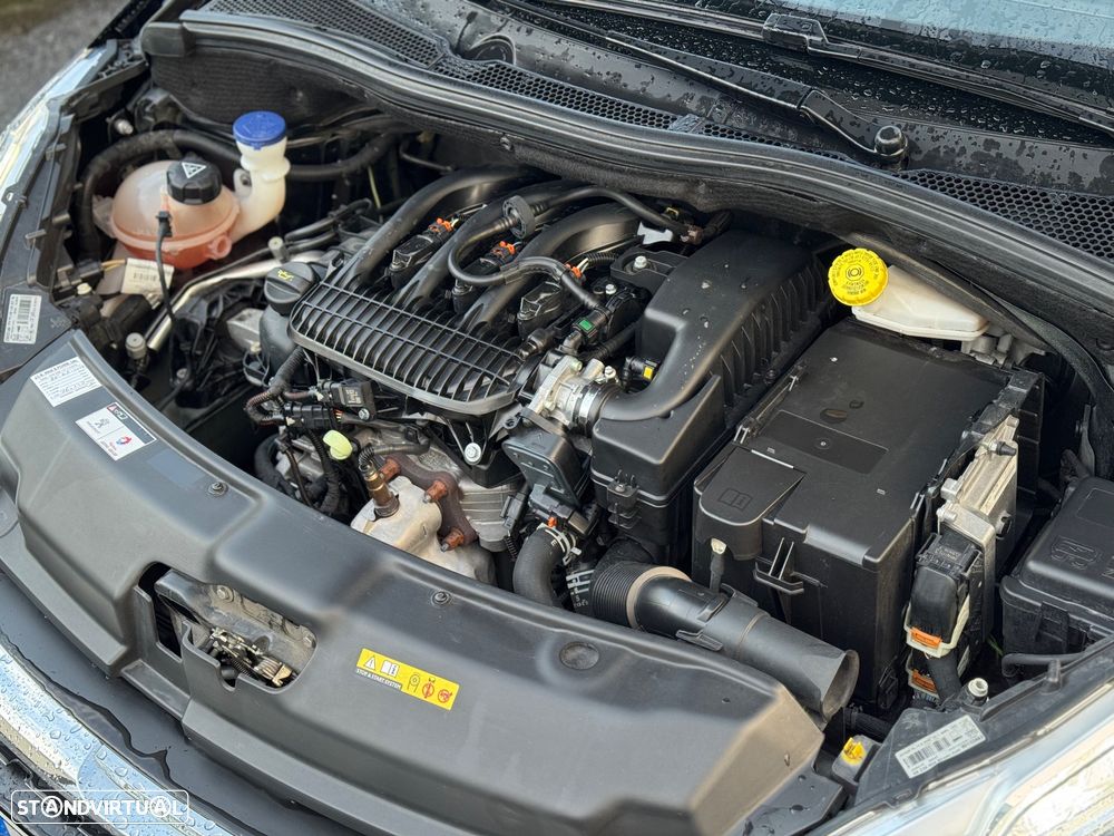 Peugeot 208 1.2 PureTech Signature - 20