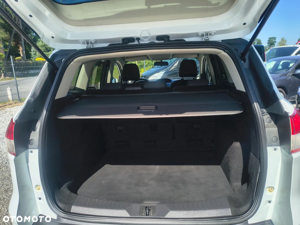 Ford Kuga 2.0 TDCi 2x4 Champions Edition - 26