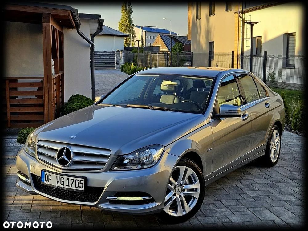 Mercedes-Benz Klasa C 180 BlueEFFICIENCY Avantgarde - 1