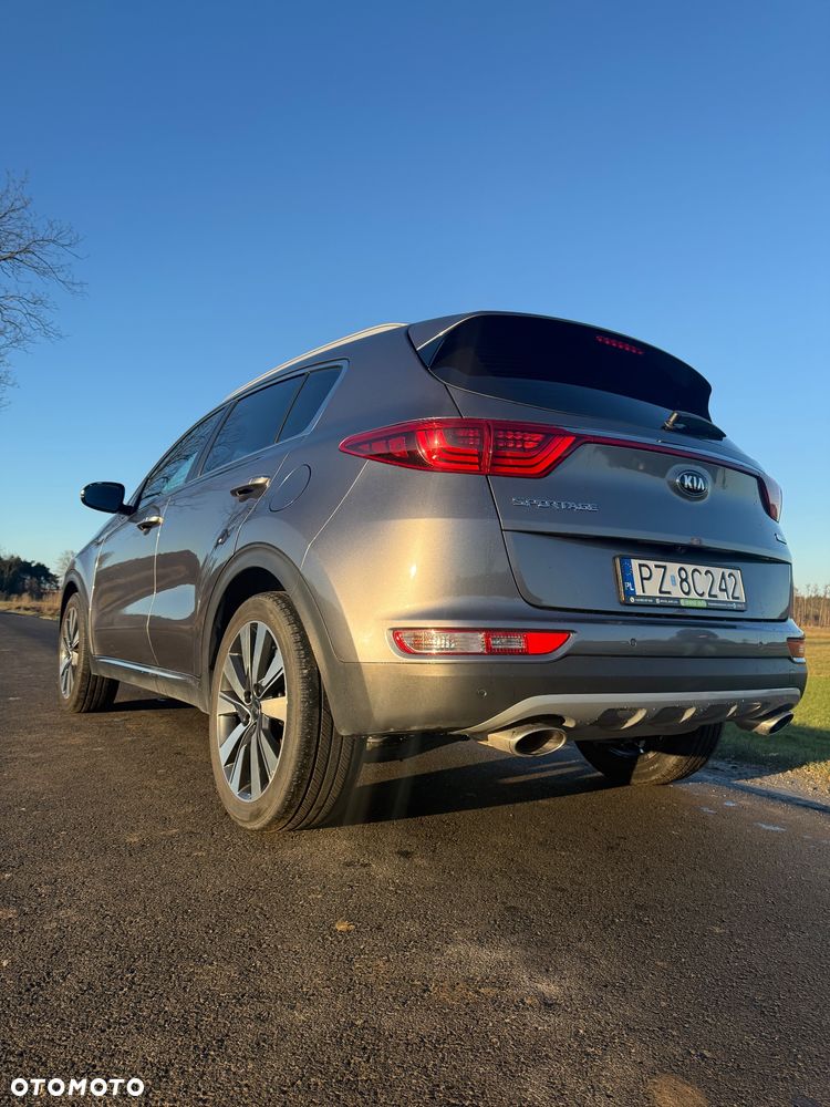 Kia Sportage 2.0 CRDI AWD Eco-Dynamics+ (48V M-H) SPIRIT - 4