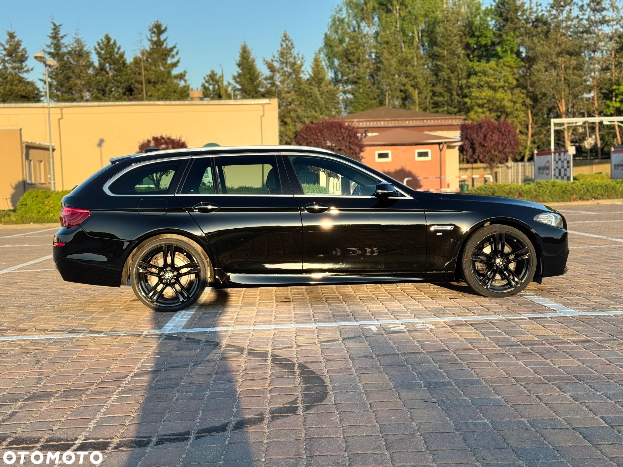 BMW Seria 5 520d xDrive Touring Luxury Line - 3