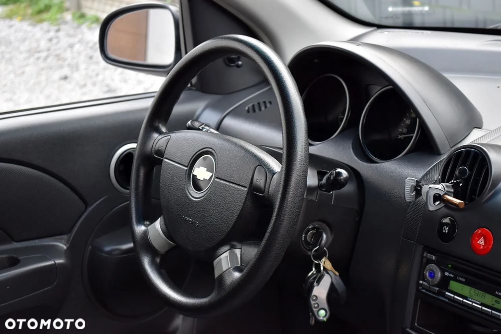 Chevrolet Aveo 1.2 Star (abs) - 29