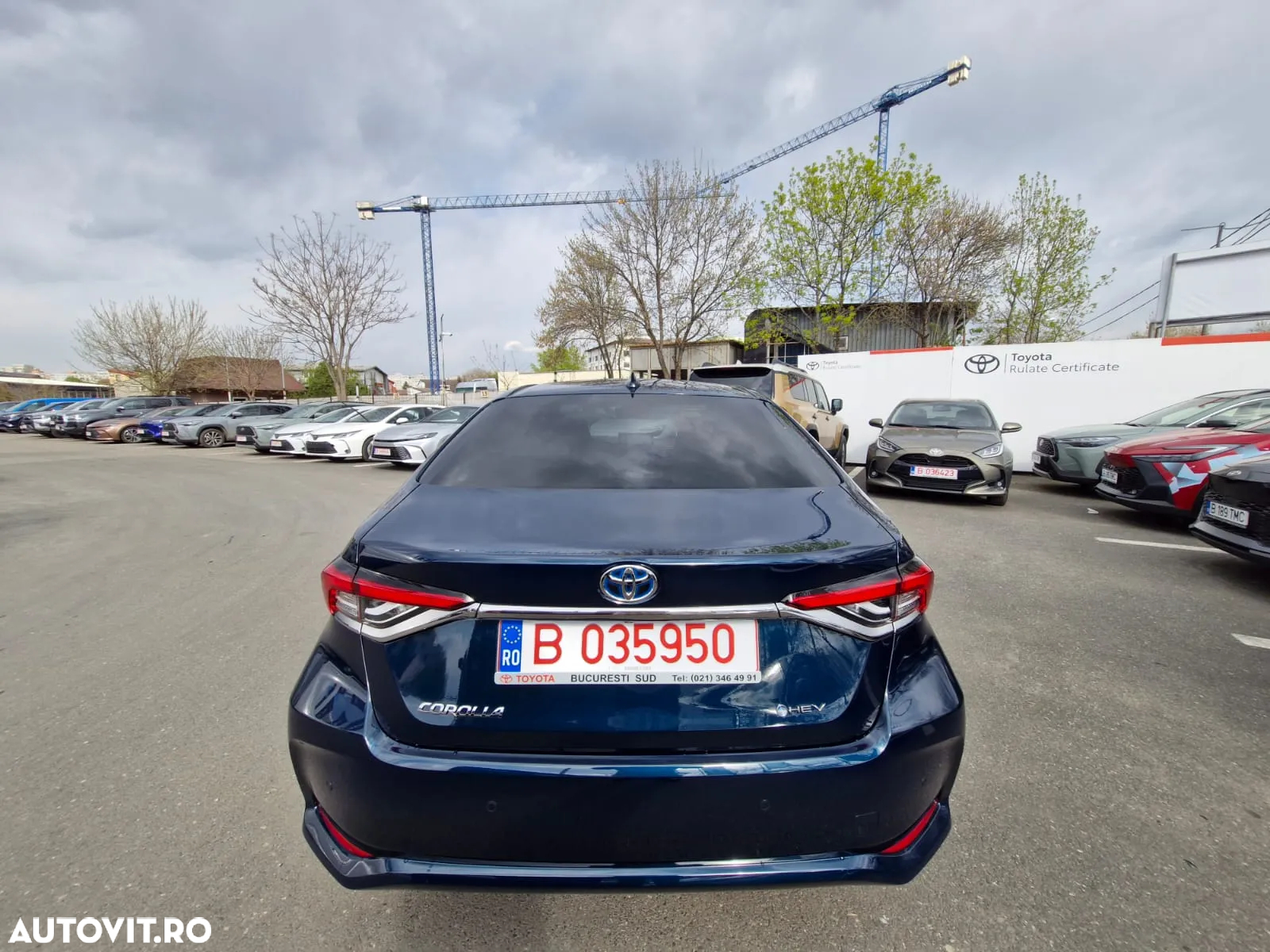 Toyota Corolla 1.8 HSD Dynamic - 8