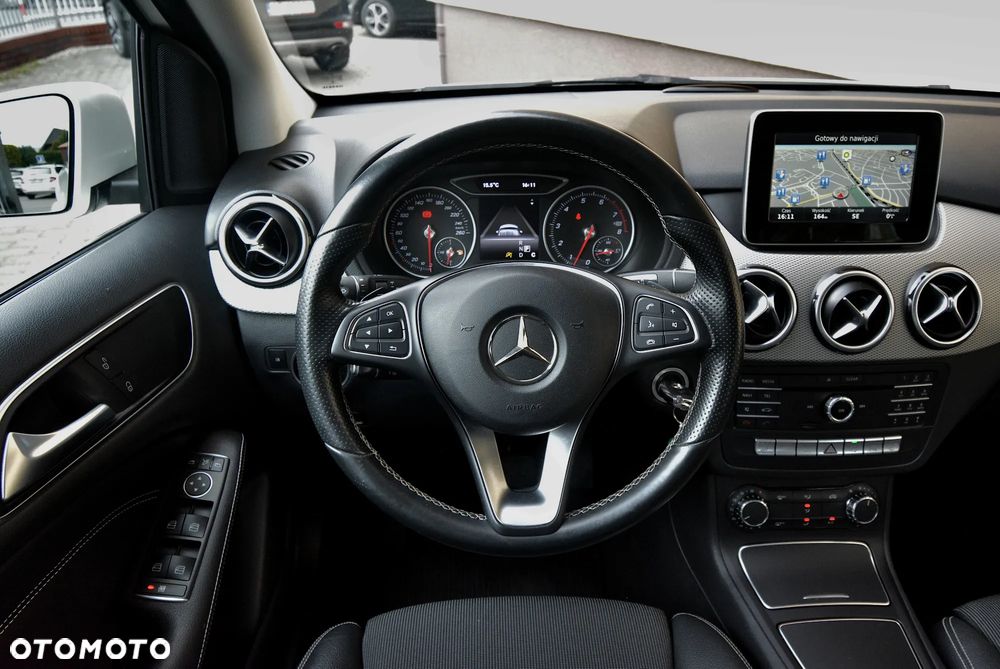 Mercedes-Benz Klasa B 200 7G-DCT Urban - 16