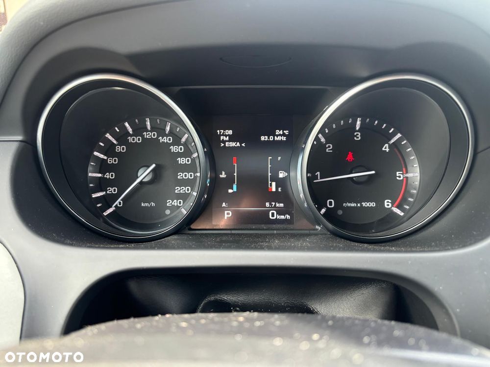 Land Rover Discovery Sport 2.0 TD4 Pure - 23
