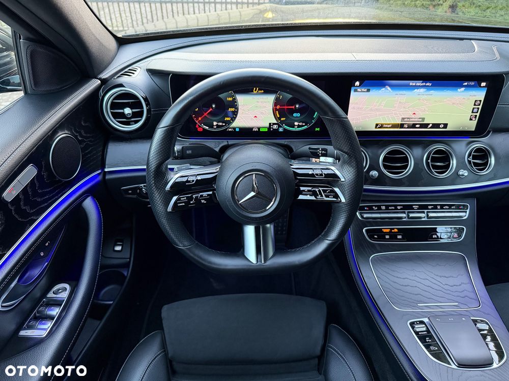 Mercedes-Benz Klasa E 300 de 9G-TRONIC AMG Line - 35