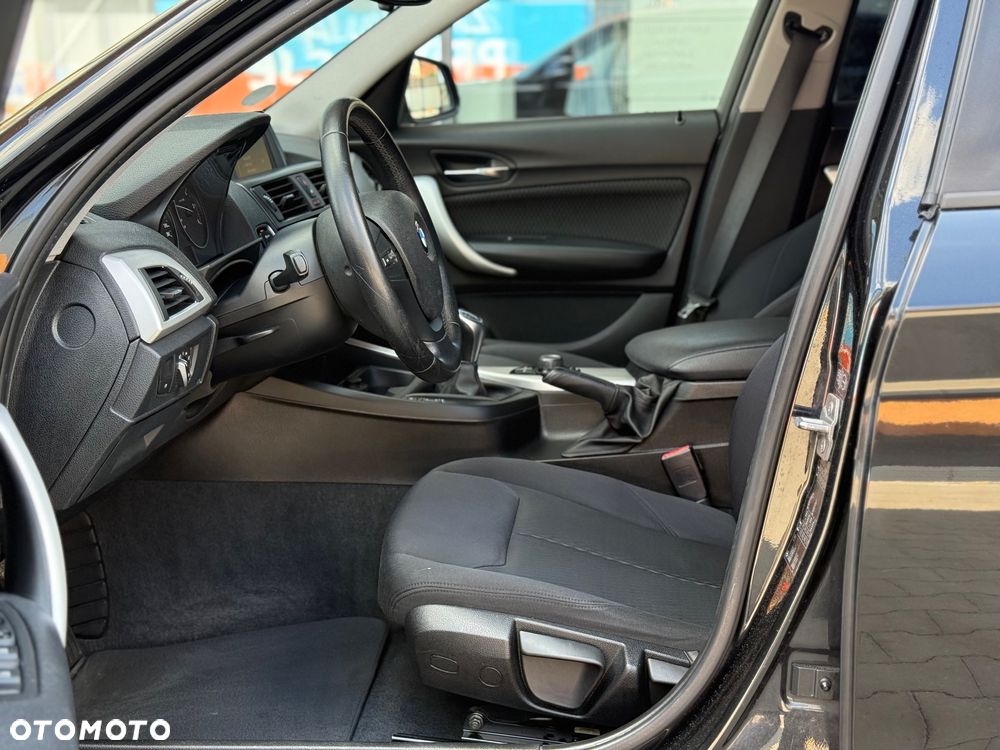 BMW Seria 1 116d DPF Edition Sport - 30