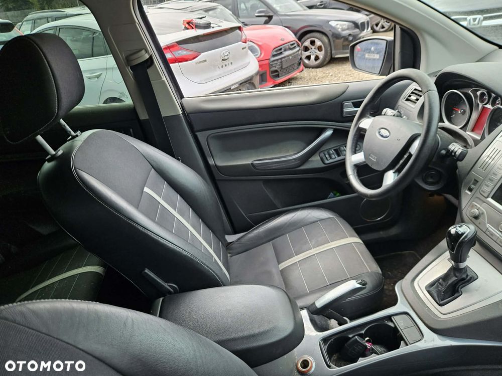 Ford Kuga 2.0 TDCi 4x4 Titanium - 7