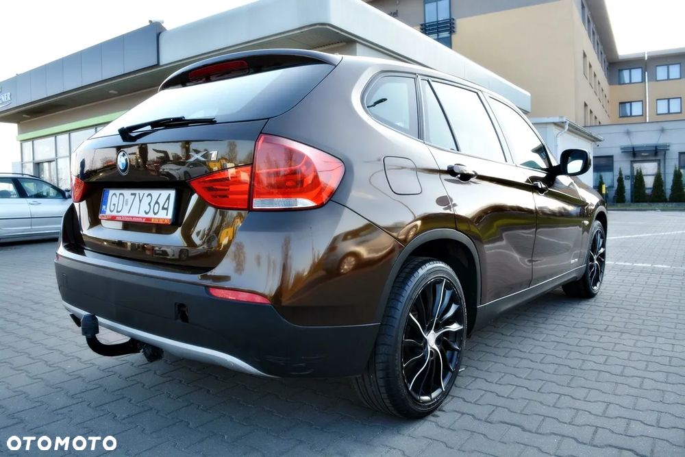 BMW X1 sDrive18d xLine - 19