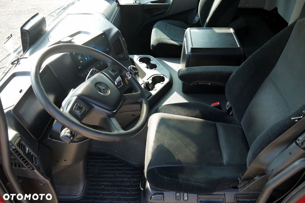 Mercedes-Benz AROCS - 12