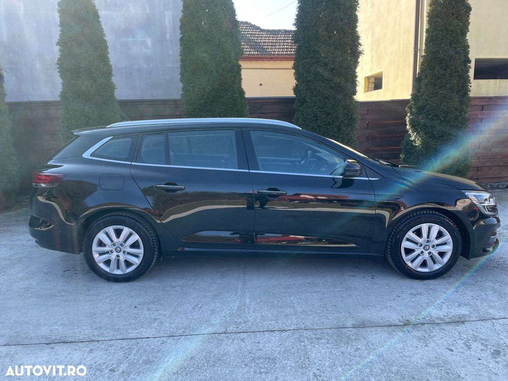 Renault Megane E-TECH 160 INTENS - 6