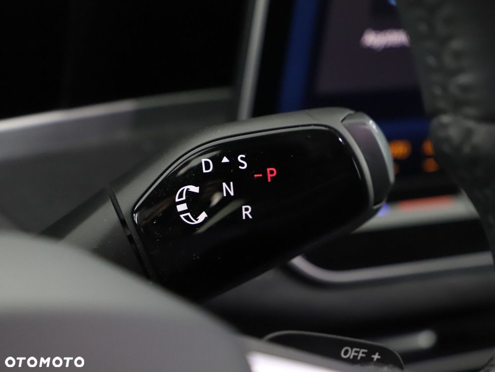 Volkswagen Passat - 13