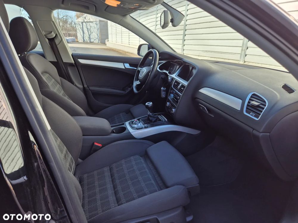 Audi A4 Avant 2.0 TDI DPF clean diesel S line Sportpaket - 7