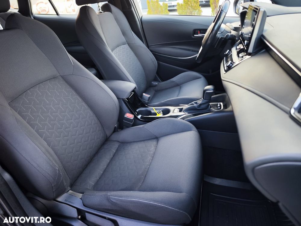 Toyota Corolla 2.0 HSD Dynamic interior Negru - 14
