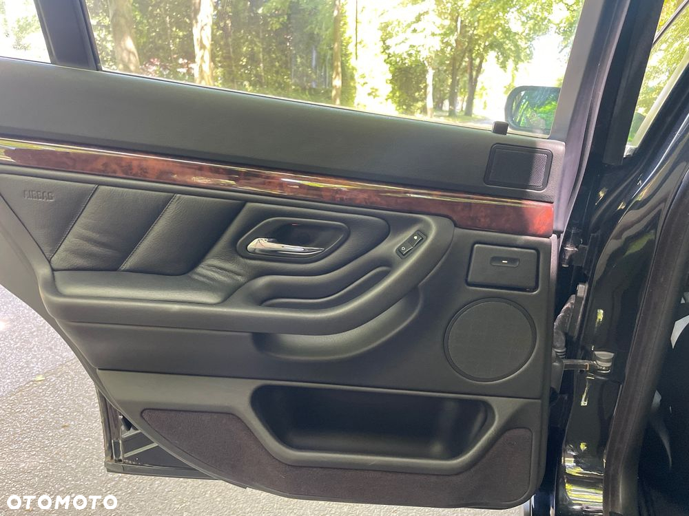 BMW Seria 7 740i - 16