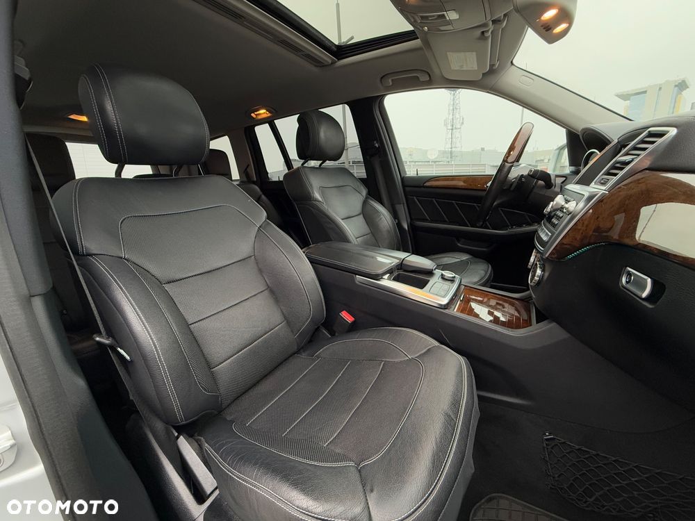 Mercedes-Benz GL - 21