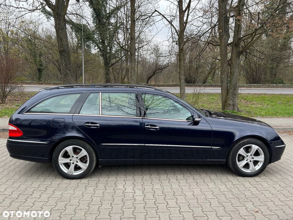 Mercedes-Benz Klasa E 320 T Elegance - 11